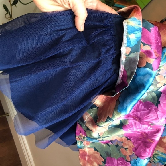 Tatyana Mirabelle floral midi dress with lace and tuile lining - Picture 11 of 14